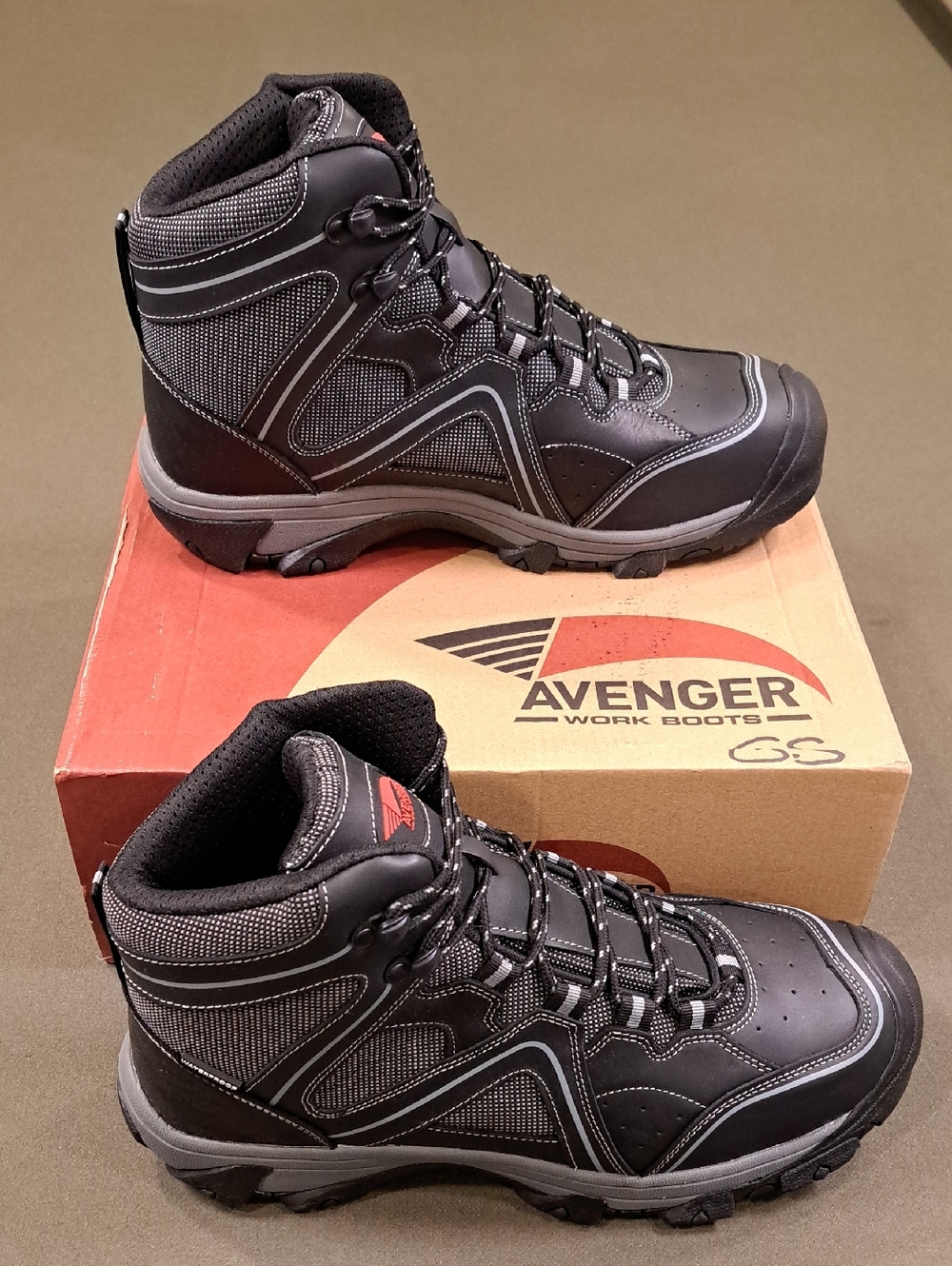 Avenger Boots: Men's 6" Crosscut Steel Toe Waterproof Work Boots - Size: 11.5 EE